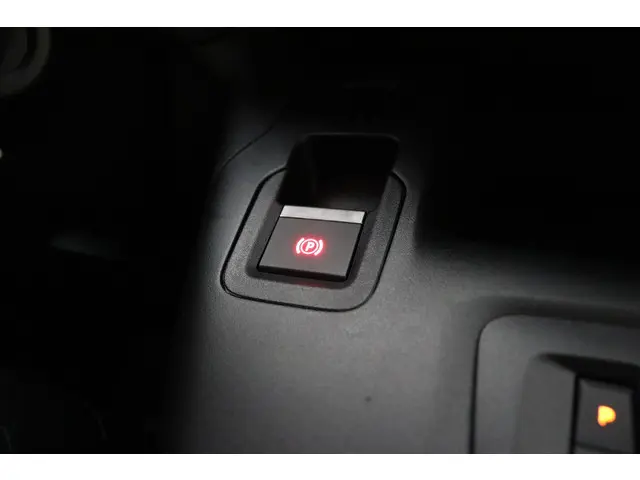 Opel Combo-e Electric 136 L1 50kWh 2025 Elektrisch 24