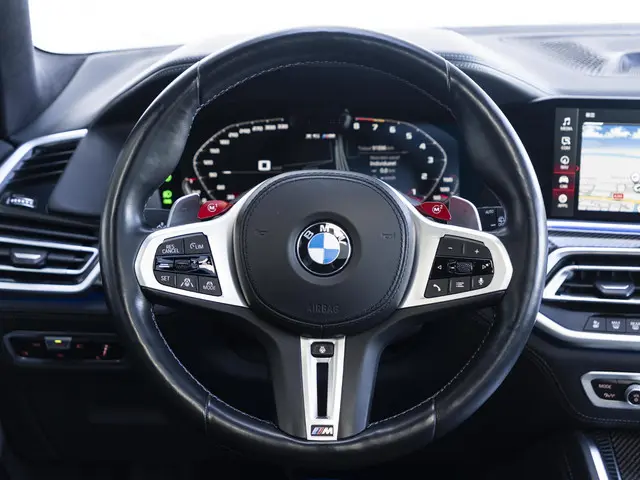 BMW X5 M Competition 2022 Benzine 10