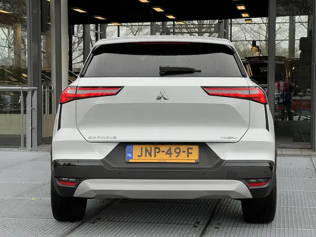 Mitsubishi Grandis 1.8 HEV Instyle 2025 Hybride Benzine 20