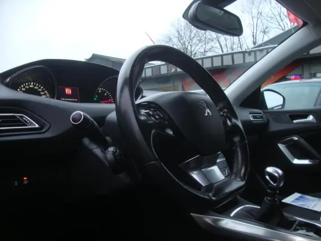 Peugeot 308 SW 1.5 BlueHDi Allure ( 6VER +NAVI ) 2018 Diesel 11