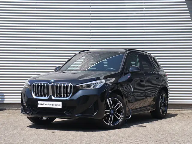 BMW X1 xDrive25e 2023 Hybride Benzine 33
