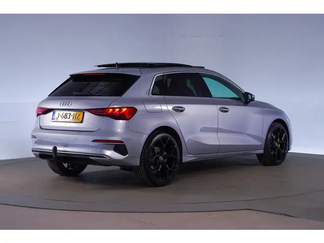 Audi A3 35TFSI S-Line[RS Velg Pano Leder] 2020 Benzine 36