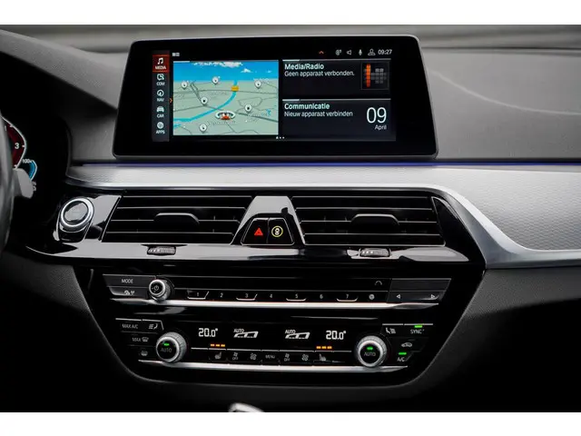 BMW 5 Serie 530e High Executive 2020 Hybride Benzine 34