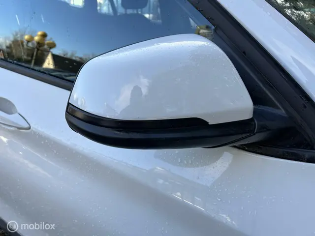 BMW X1 sDrive18i High Executive 2019 Benzine 15