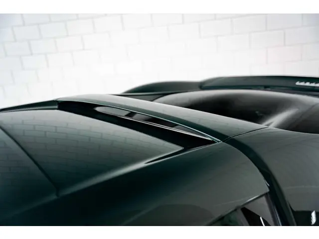 Ferrari 296 GTB 2024 Hybride Benzine 10