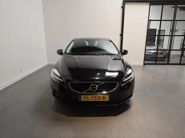Volvo V40 1.5 T2 Nordic+ 2017 Benzine 4