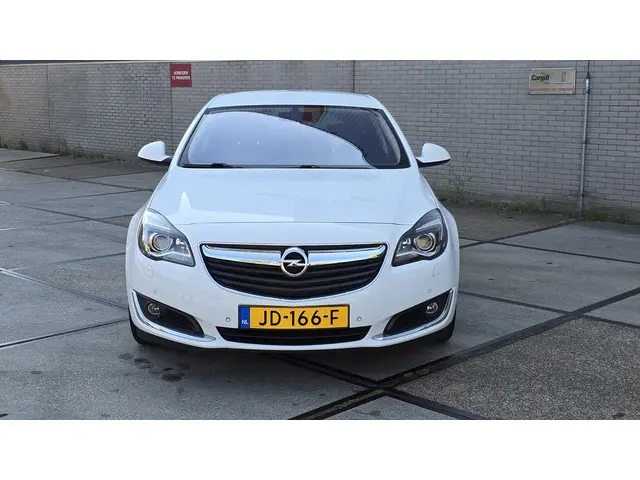 Opel Insignia 3