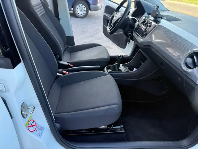 Volkswagen up! 1.0 2021 Benzine 21