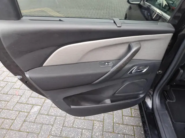 Citroën C4 Picasso 1.6 VTi Business 2014 Benzine 22