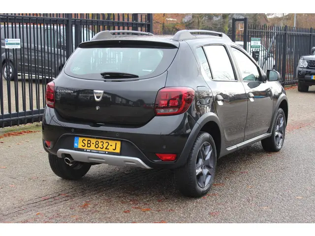 Dacia Sandero Stepway 0.9 TCe Automaat, SL 2018 Benzine 8