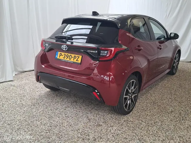Toyota Yaris 1.5 Hybrid Executive 2021 Hybride Benzine 6