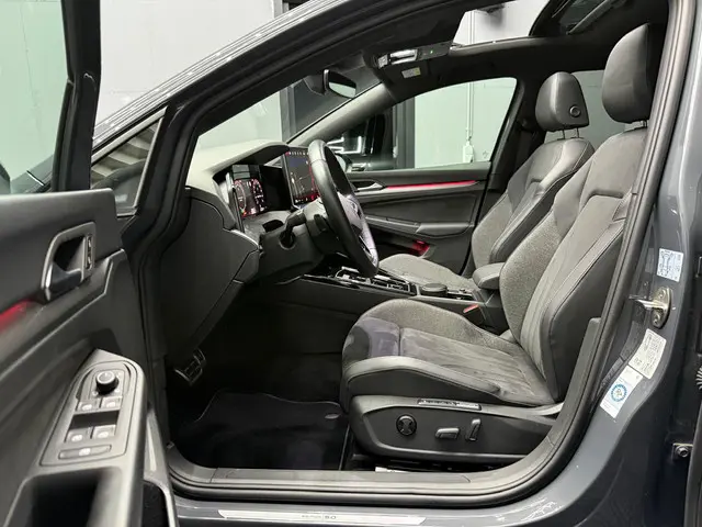 Volkswagen Golf 8.5 1.5 eTSI 50 Edition 2024 Benzine 6