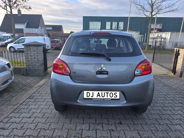 Mitsubishi Space Star 1.0 Entry 2015 Benzine 5