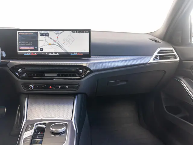 BMW 3 Serie Touring 330e 2026 Hybride Benzine 9