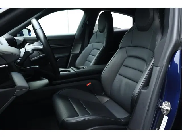 Porsche Taycan 79 kWh 2022 Elektrisch 10