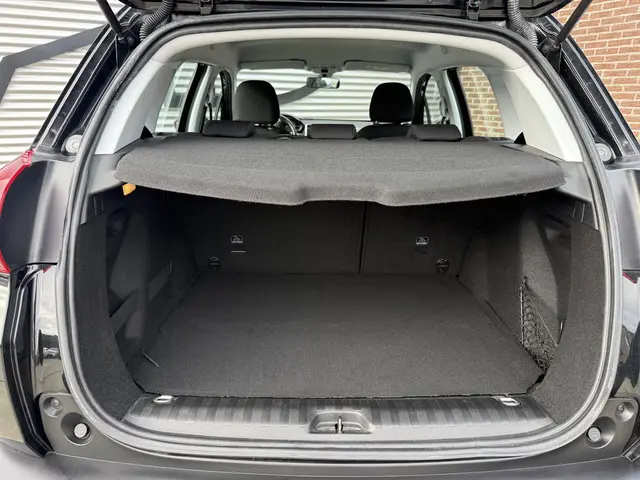 Peugeot 2008 1.2 PureTech Blue Lion 2017 Benzine 26