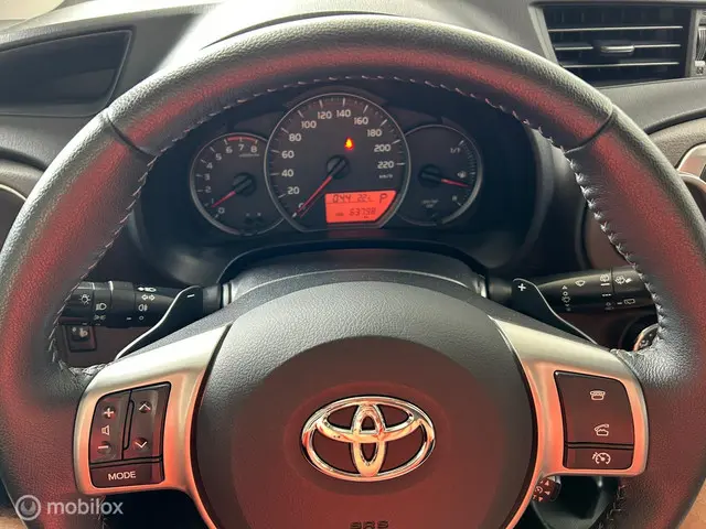 Toyota Yaris 1.3 VVT-i Aspiration 2013 Benzine 7
