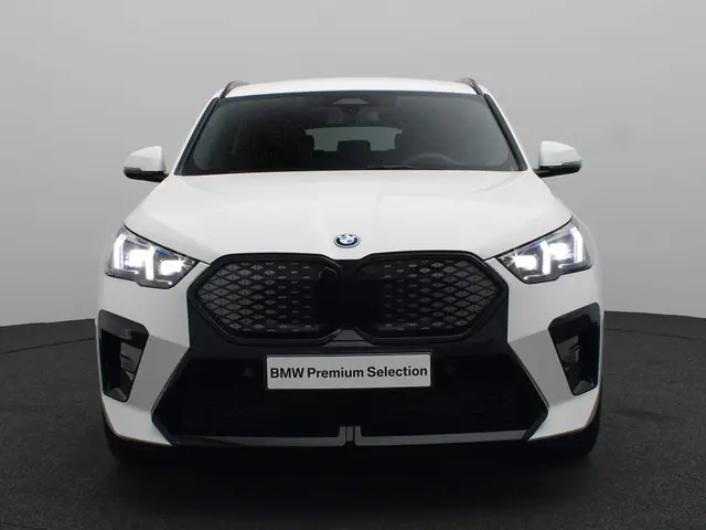 BMW iX2 eDrive20 2024 Elektrisch 3