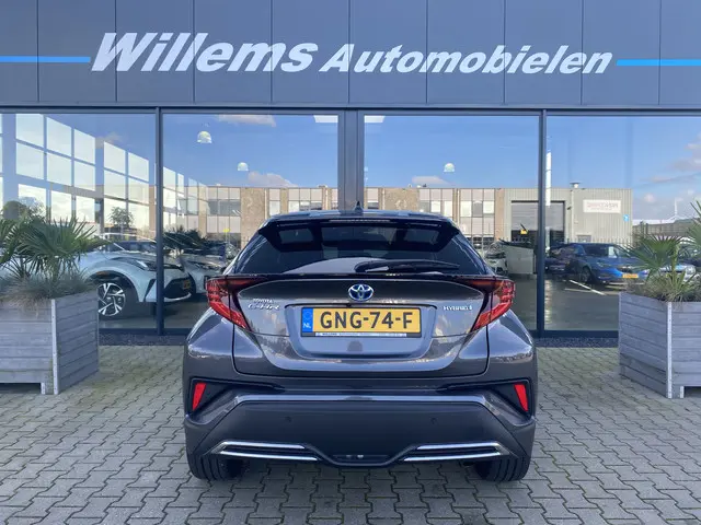 Toyota C-HR 2.0 Hybrid Dynamic 2024 Hybride Benzine 4