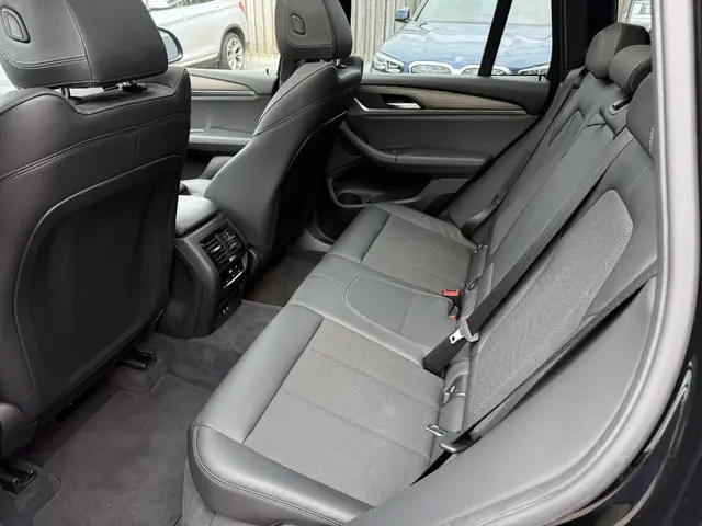 BMW X3 xDrive20i High Executive Edition 2019 Benzine 6
