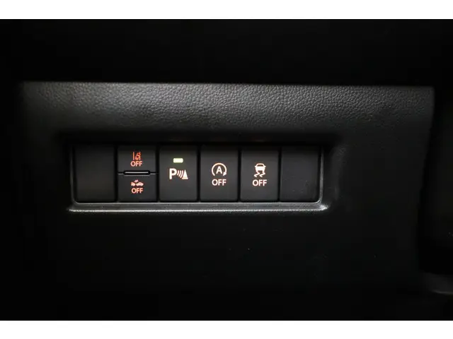 Suzuki Swift 1.2 Select Smart Hybrid 2024 Benzine 26
