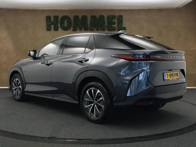 Lexus RZ 450e Executive Line 71 kWh 2023 Elektrisch 15