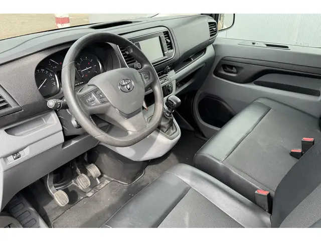 Toyota ProAce Compact 1.5 D-4D Navigator 2021 Diesel 15