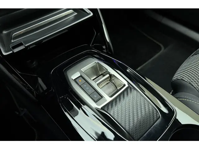 Peugeot e-2008 EV GT 54 kWh 2024 Elektrisch 29
