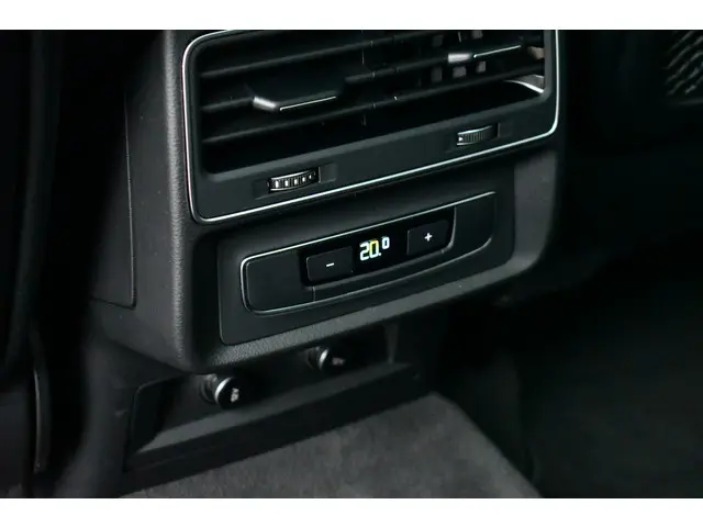 Audi Q7 55 TFSI e quattro S-Line 2021 Hybride Benzine 16