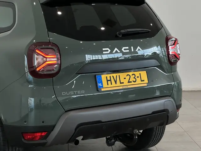 Dacia Duster 1.3 TCe 130 Journey 2023 Benzine 28