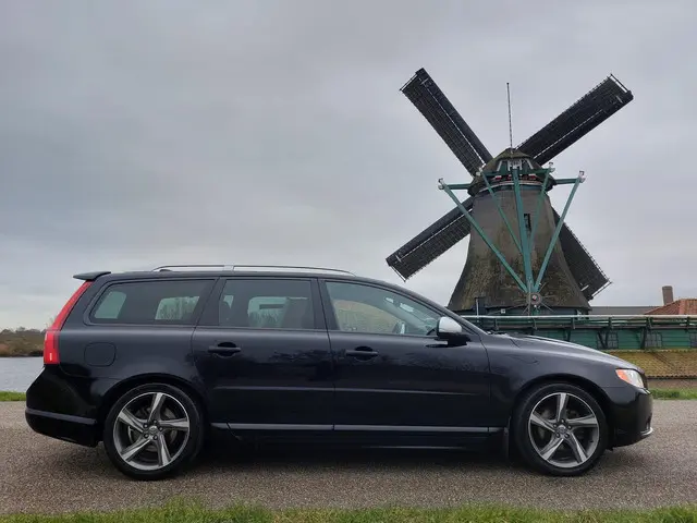 Volvo V70 1.6 T4 R-Design. TREKHAAK! 2012 Benzine 9