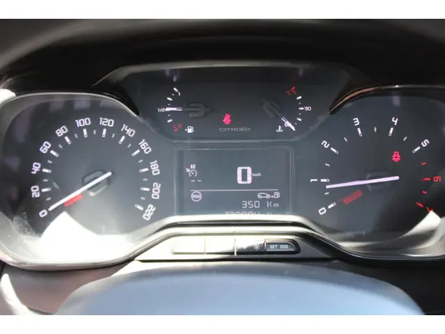 Citroën C3 1.2 PureTech Live 2018 Benzine 15