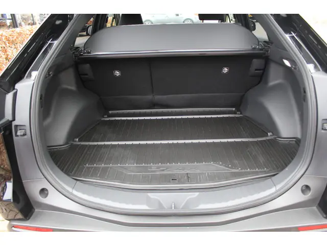 Toyota bZ4X Dynamic 71 kWh 2024 Elektrisch 9