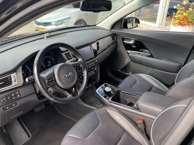 Kia e-Niro ExecutiveLine 64kWh 2019 Elektrisch 11