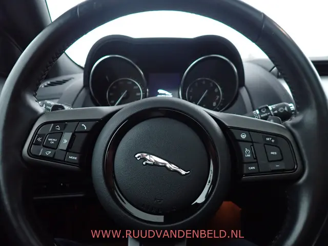 Jaguar F-Type 3.0 V6 Coupé 2015 Benzine 11