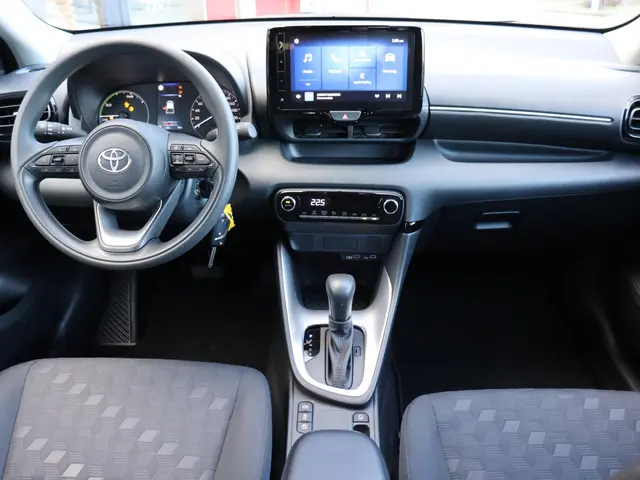 Toyota Yaris 1.5 Hybrid 115 Comfort 2025 Hybride Benzine 5
