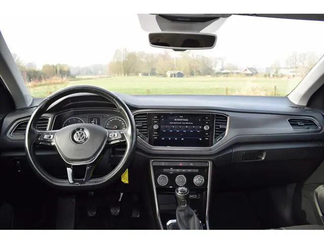 Volkswagen T-Roc 1.0 TSI Style 2018 Benzine 42