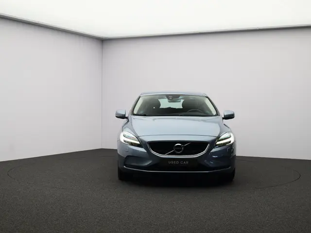 Volvo V40 2.0 T2 Nordic+ 2016 Benzine 25