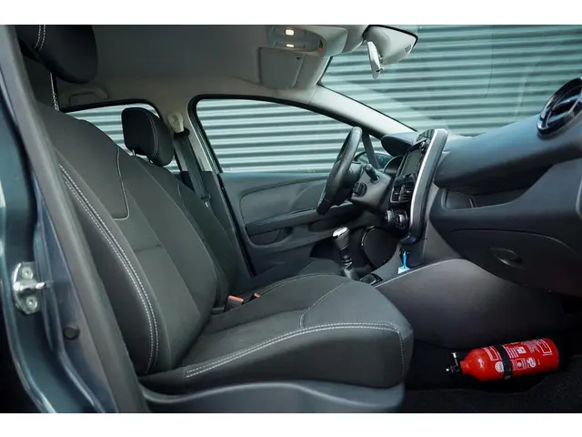 Renault Clio 0.9 TCe Intens 2019 Benzine 30