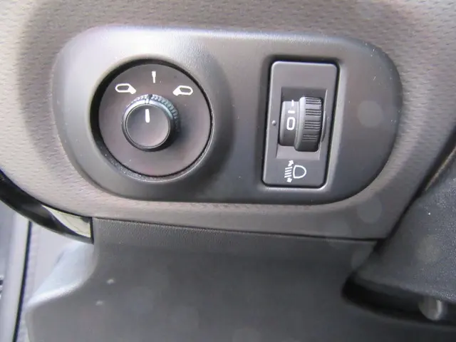 Citroën C4 Cactus 1.2 PureTech Shine 2016 Benzine 31