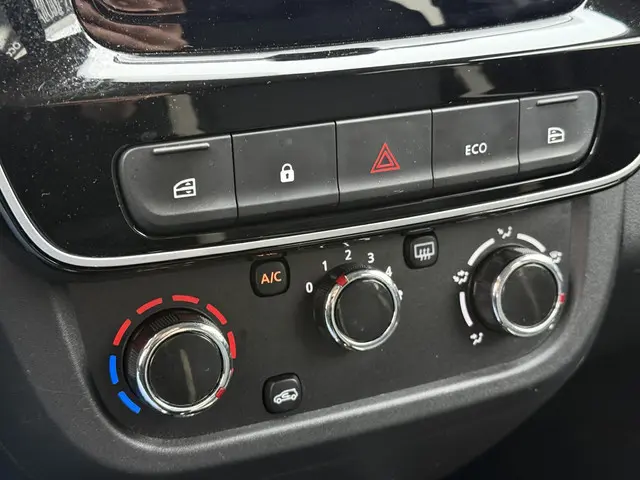 Dacia Spring Essential 27 kWh 2024 Elektrisch 11