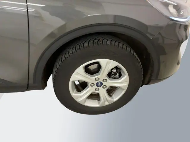 Ford Kuga 2.5 PHEV Titanium 2022 Hybride Benzine 4