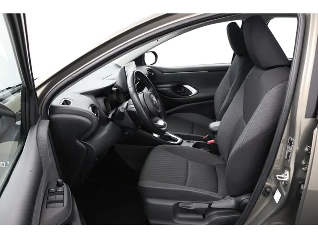 Toyota Yaris 1.5 Hybrid Dynamic 2020 Hybride Benzine 16