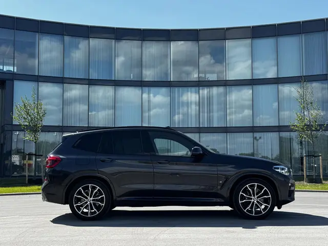 BMW X3 xDrive30e High Executive 2021 Hybride Benzine 5