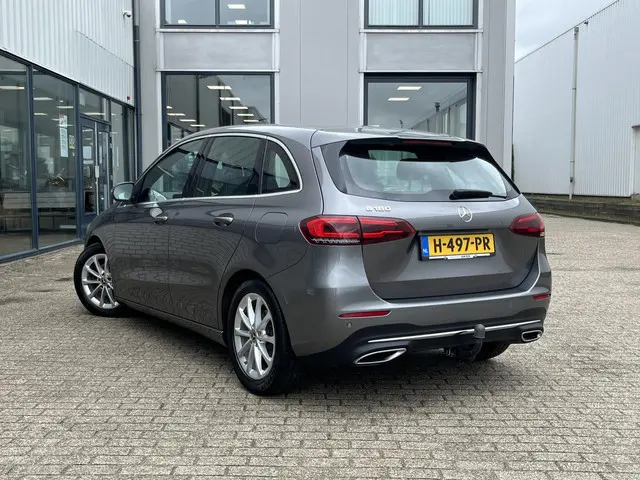 Mercedes-Benz B-Klasse 180 Launch Edition 2020 Benzine 34