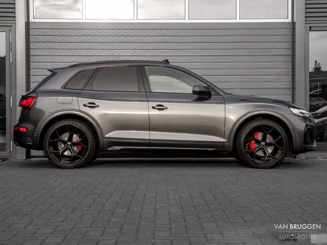 Audi Q5 55 TFSI e quattro S-Line 2022 Hybride Benzine 17