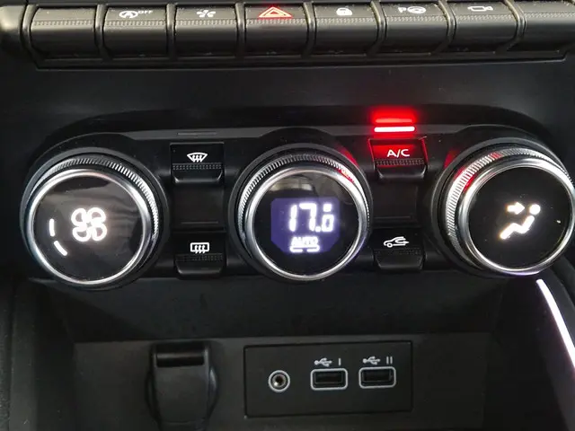 Renault Clio 1.0 TCe 90 GPF esprit Alpine 2024 Benzine 13