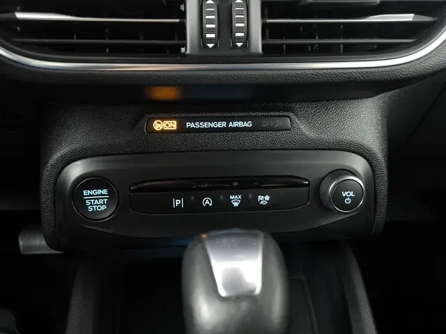 Ford Focus 1.0 EcoBoost Hybrid Active X 2024 Benzine 13