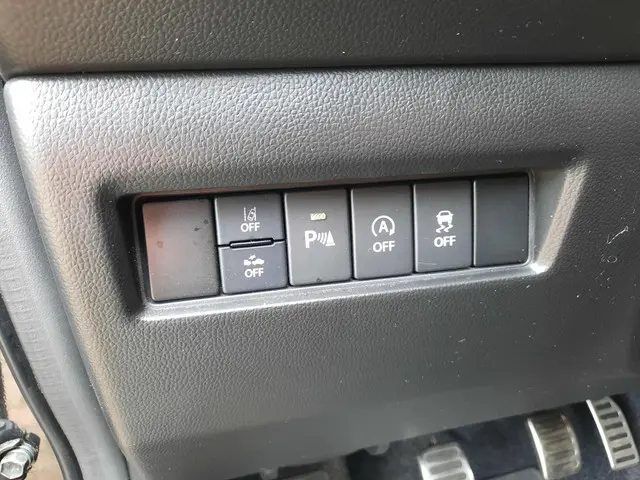 Suzuki Swift 1.4 Sport Smart Hybrid 2021 Benzine 16