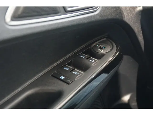 Ford B-MAX 1.0 EcoBoost Titanium 2015 Benzine 21